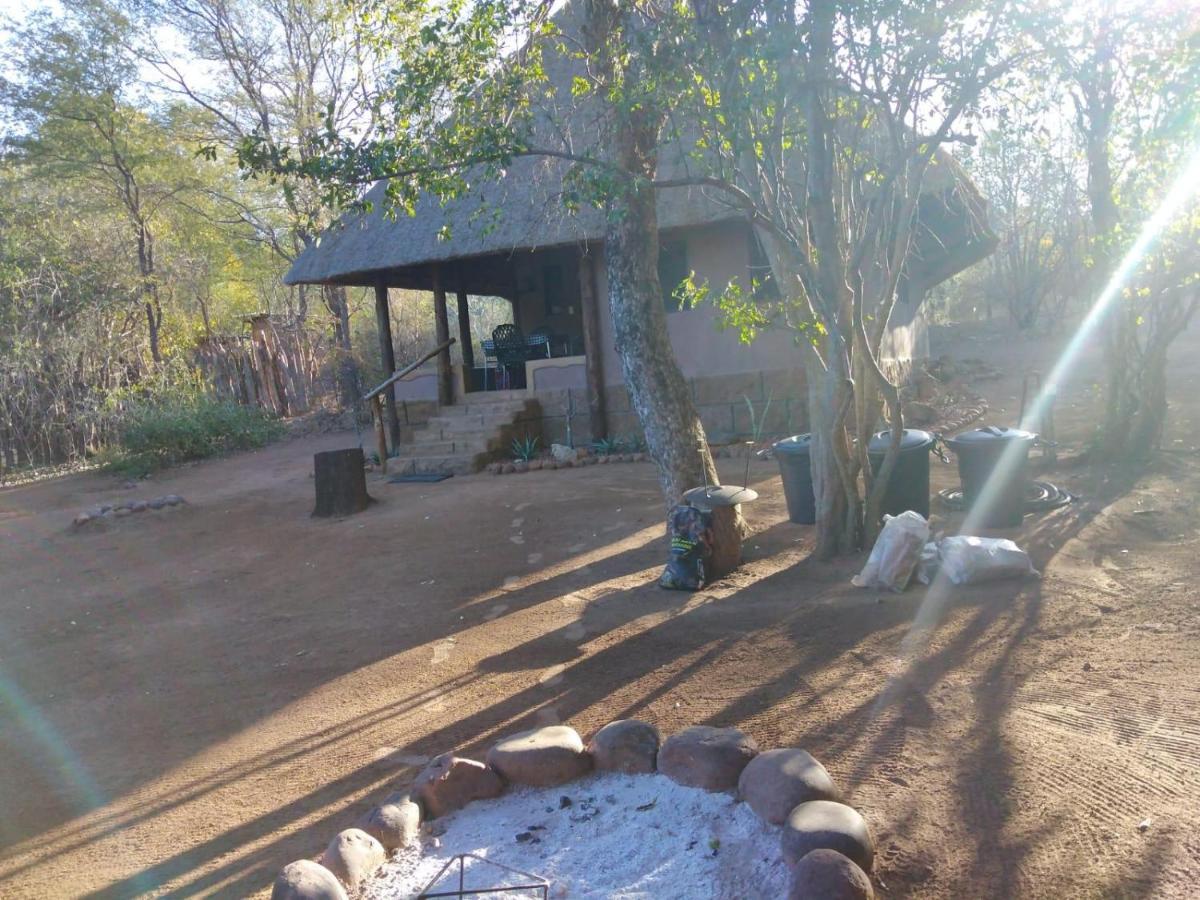 Nthakeni Bush & River Camp Pafuri Gate Екстериор снимка