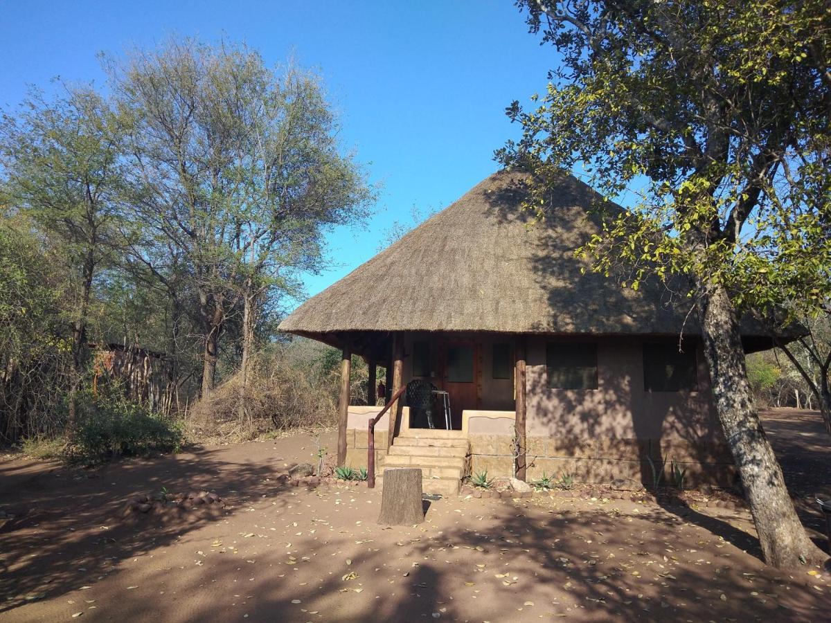 Nthakeni Bush & River Camp Pafuri Gate Екстериор снимка