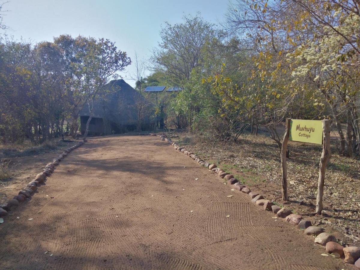 Nthakeni Bush & River Camp Pafuri Gate Екстериор снимка