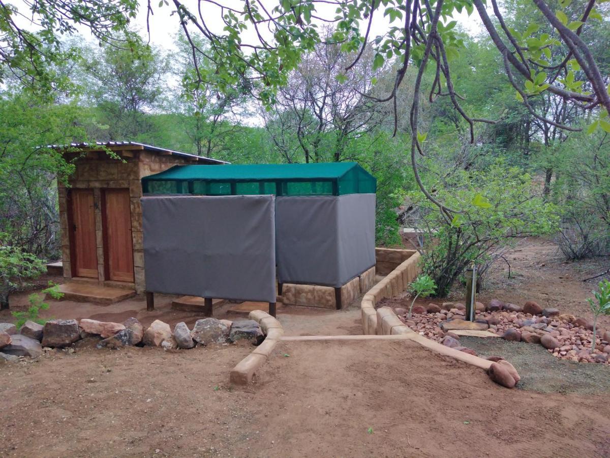 Nthakeni Bush & River Camp Pafuri Gate Екстериор снимка